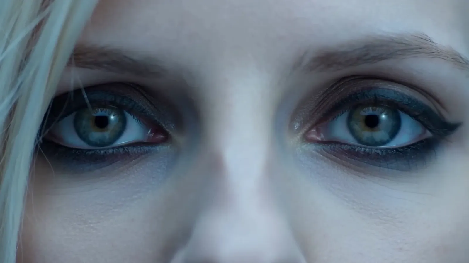 Performance cut for a Swedish singer. Macro on the eyes as the hook.